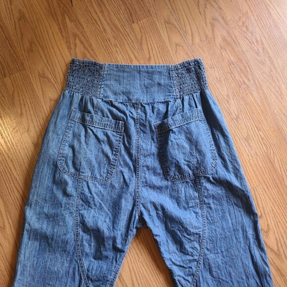 WE THE FREE PEOPLE LUNAN CROP HAREM JEANS PANTS DROP CROTCH SMOCKED BALLOON sz S - Picture 5 of 6